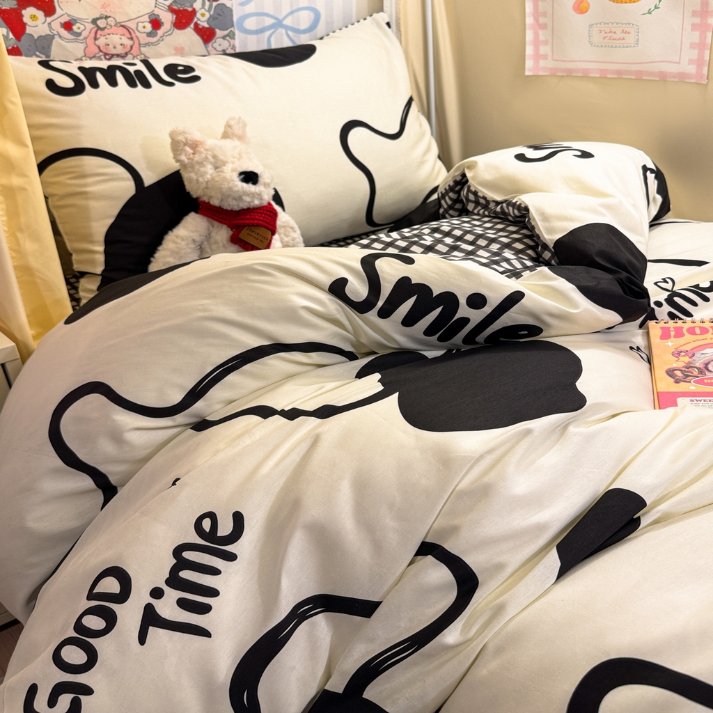 91家纺网 家纺一手货源 找家纺 简宜家居（朝初家纺） 2025新款全棉12868斜纹卡通花卉学生三件套四件套 奶牛smile