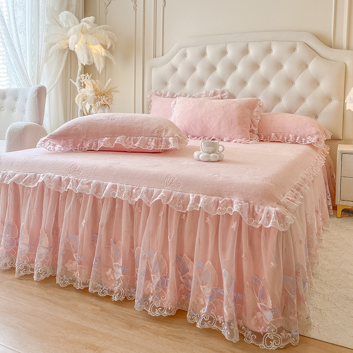 91家纺网 家纺一手货源 找家纺 网红馆（ck家纺） 2025新款牛奶绒刺绣四件套-蝴蝶纷飞系列 蝴蝶纷飞-粉