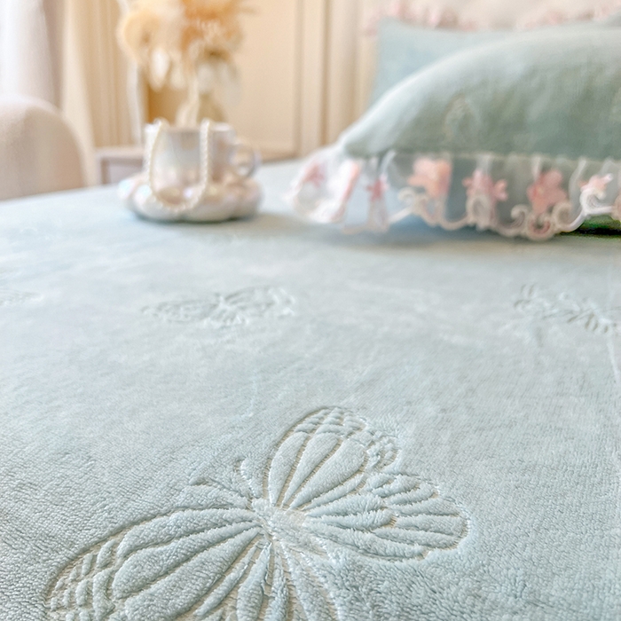 91家纺网 家纺一手货源 找家纺 网红馆（ck家纺） 2025新款牛奶绒刺绣四件套-蝴蝶纷飞系列 蝴蝶纷飞-绿