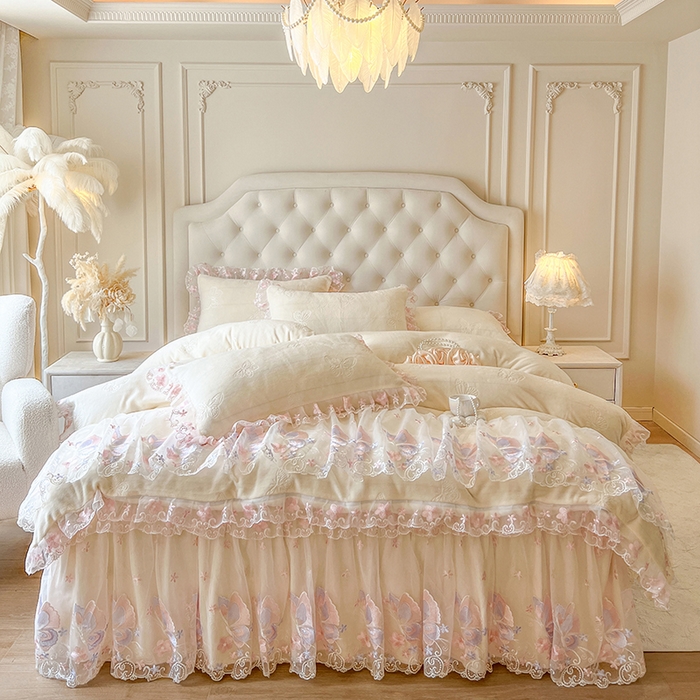 91家纺网 家纺一手货源 找家纺 网红馆（ck家纺） 2025新款牛奶绒刺绣四件套-蝴蝶纷飞系列 蝴蝶纷飞-米