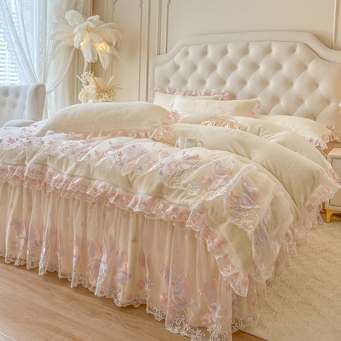 91家纺网 家纺一手货源 找家纺 网红馆（ck家纺） 2025新款牛奶绒刺绣四件套-蝴蝶纷飞系列 蝴蝶纷飞-米