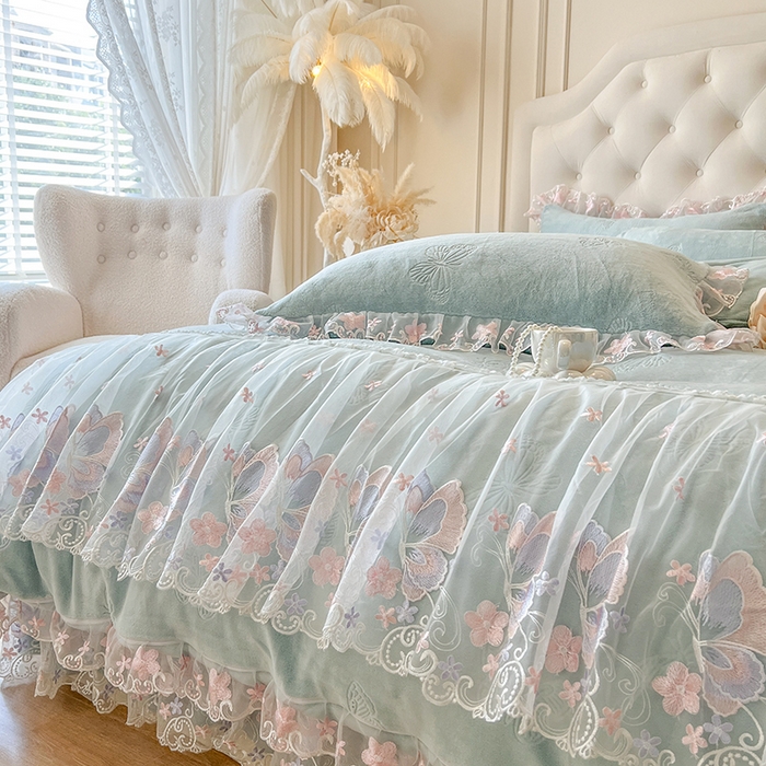 91家纺网 家纺一手货源 找家纺 网红馆（ck家纺） 2025新款牛奶绒刺绣单床裙 床裙单件-蝴蝶纷飞系列 蝴蝶纷飞-绿