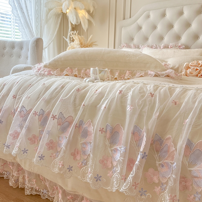 91家纺网 家纺一手货源 找家纺 网红馆（ck家纺） 2025新款牛奶绒刺绣单床裙 床裙单件-蝴蝶纷飞系列 蝴蝶纷飞-米