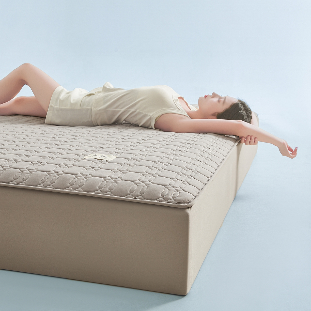 91家纺网 家纺一手货源 找家纺 曼陀罗 2025新款大豆纤维深睡床笠 月石灰