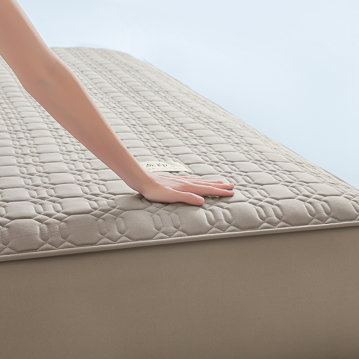 91家纺网 家纺一手货源 找家纺 曼陀罗 2025新款大豆纤维深睡床笠 月石灰