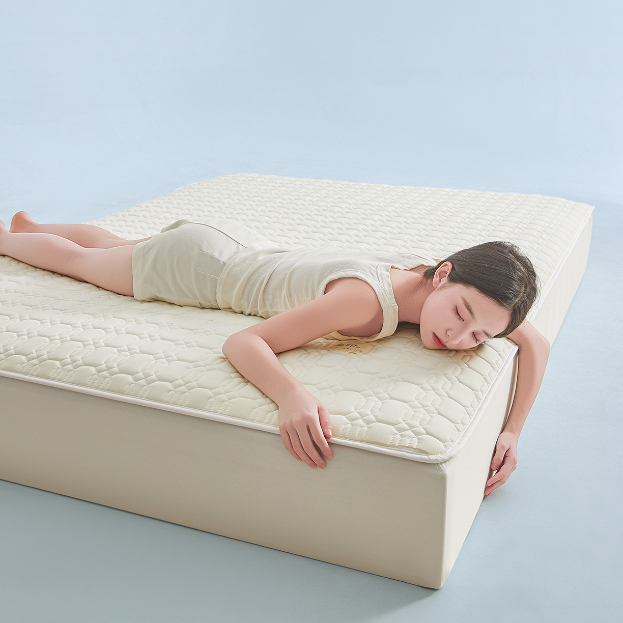 91家纺网 家纺一手货源 找家纺 曼陀罗 2025新款大豆纤维深睡床笠 天际白