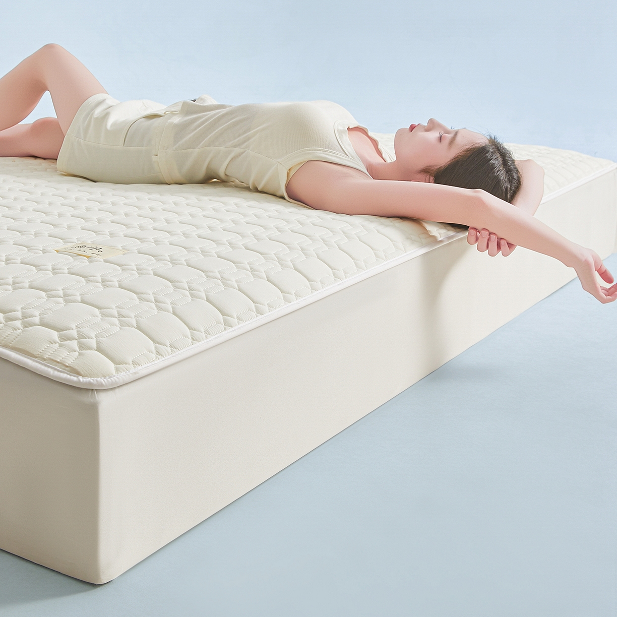 91家纺网 家纺一手货源 找家纺 曼陀罗 2025新款大豆纤维深睡床笠 天际白