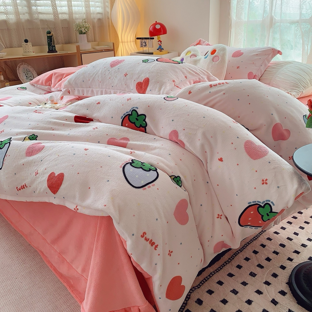 91家纺网 家纺一手货源 找家纺 （总）奈萝家纺 2025新款加厚小清新印花牛奶绒三件套四件套