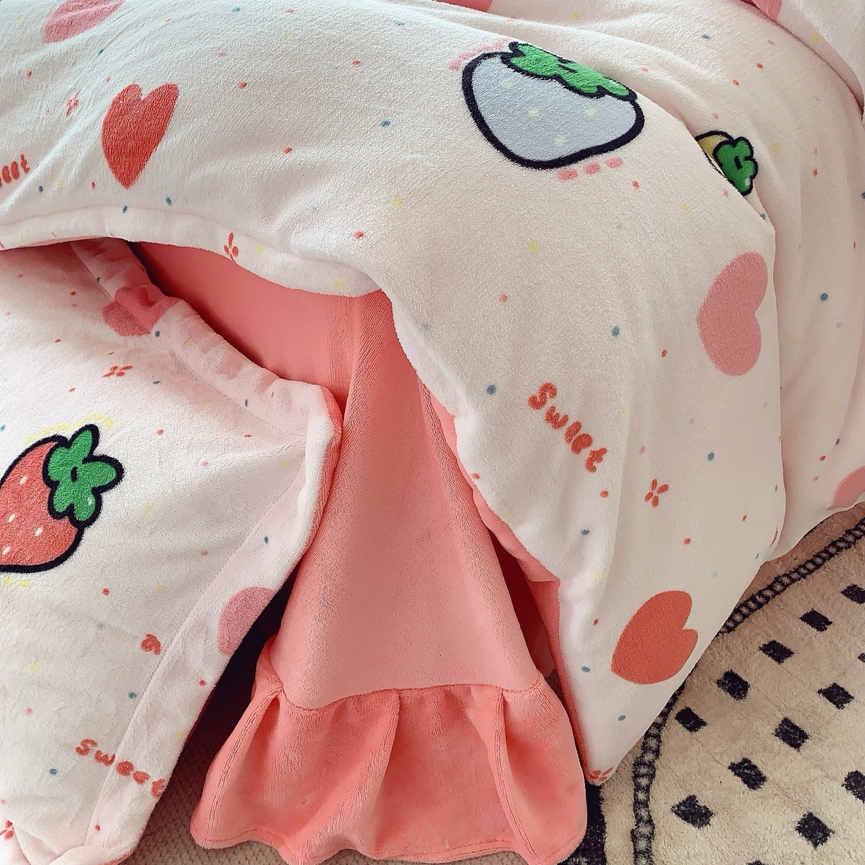 91家纺网 家纺一手货源 找家纺 （总）奈萝家纺 2025新款加厚小清新印花牛奶绒三件套四件套