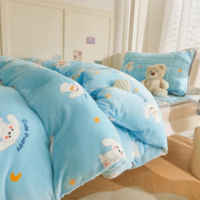 91家纺网 家纺一手货源 找家纺 （总）雅萱家纺 2025新款牛奶绒学生床垫三件套