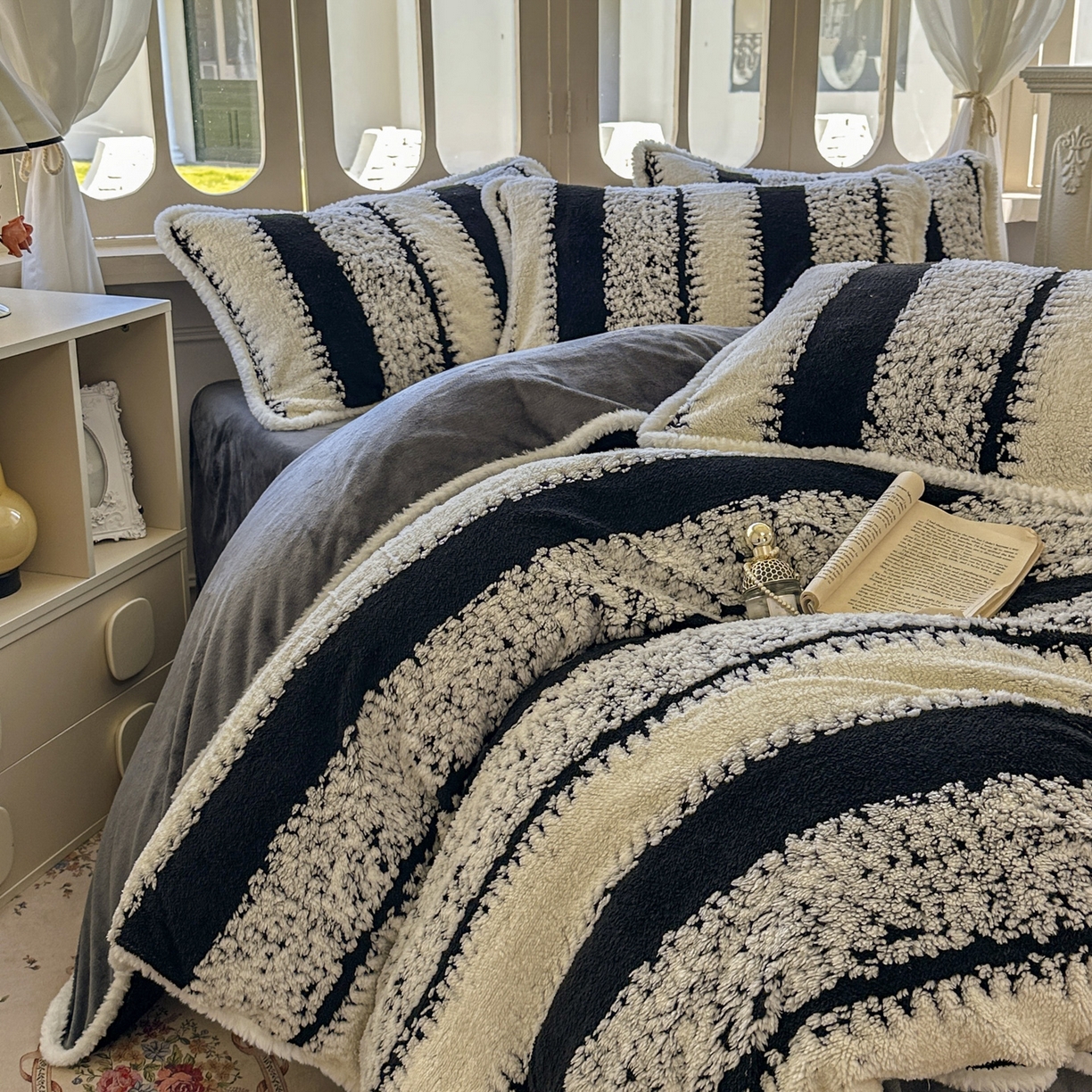 91家纺网 家纺一手货源 找家纺 新印象 2025新款阳离子绒牛奶绒保暖四件套 包边款阳离子绒-里维斯