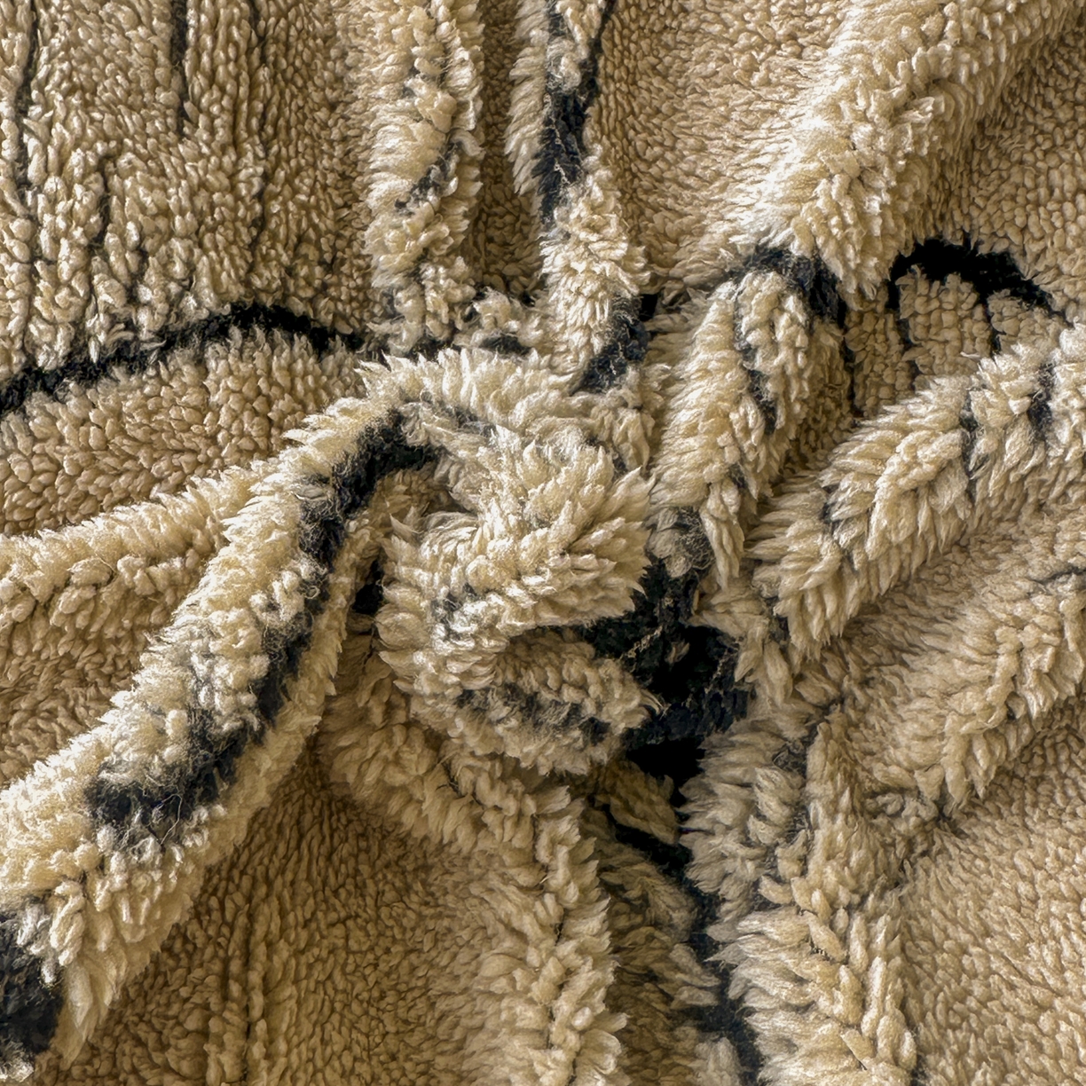 91家纺网 家纺一手货源 找家纺 新印象 2025新款阳离子绒牛奶绒保暖四件套 包边款阳离子绒 -樊林驼