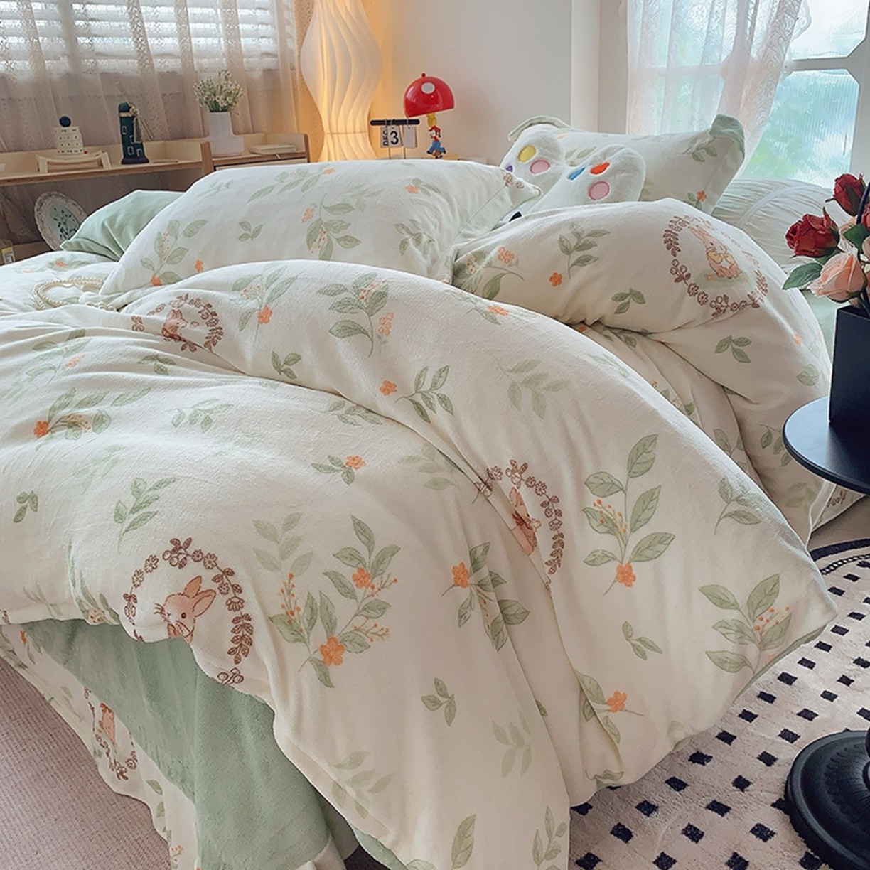 91家纺网 家纺一手货源 找家纺 （总）奈萝家纺 2025新款加厚小清新印花牛奶绒三件套四件套