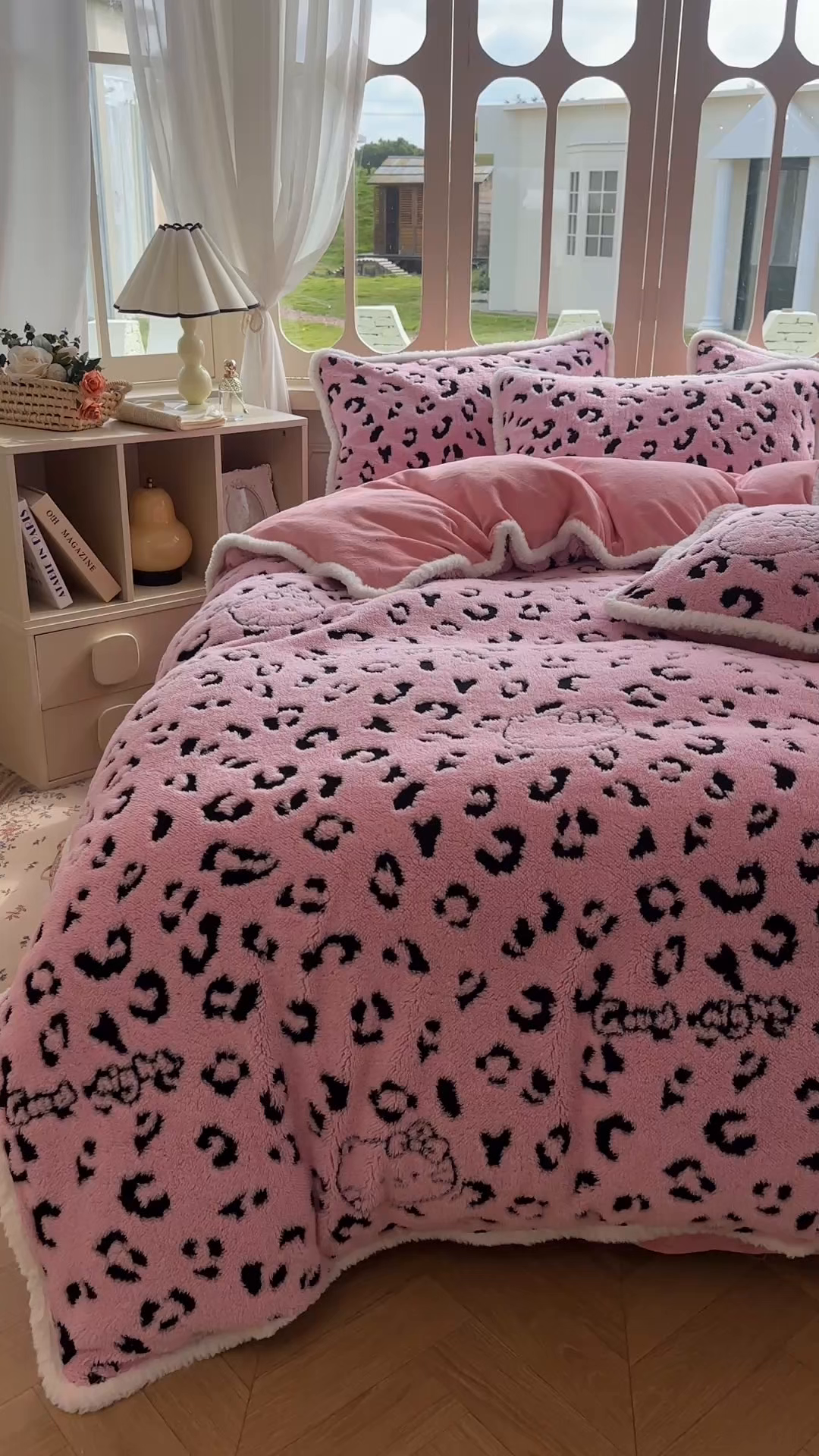 91家纺网 家纺一手货源 找家纺 新印象 2025新款阳离子绒牛奶绒保暖四件套 包边款阳离子绒-斑豹粉