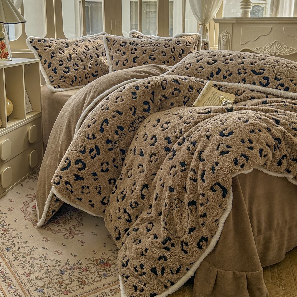 91家纺网 家纺一手货源 找家纺 新印象 2025新款阳离子绒牛奶绒保暖四件套 包边款阳离子绒-斑豹驼