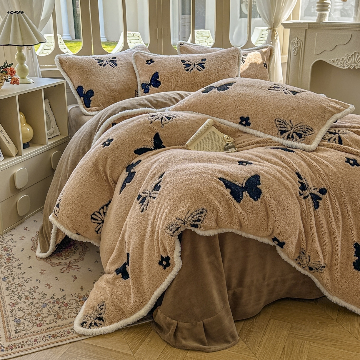 91家纺网 家纺一手货源 找家纺 新印象 2025新款阳离子绒牛奶绒保暖四件套 包边款阳离子绒-蝶季