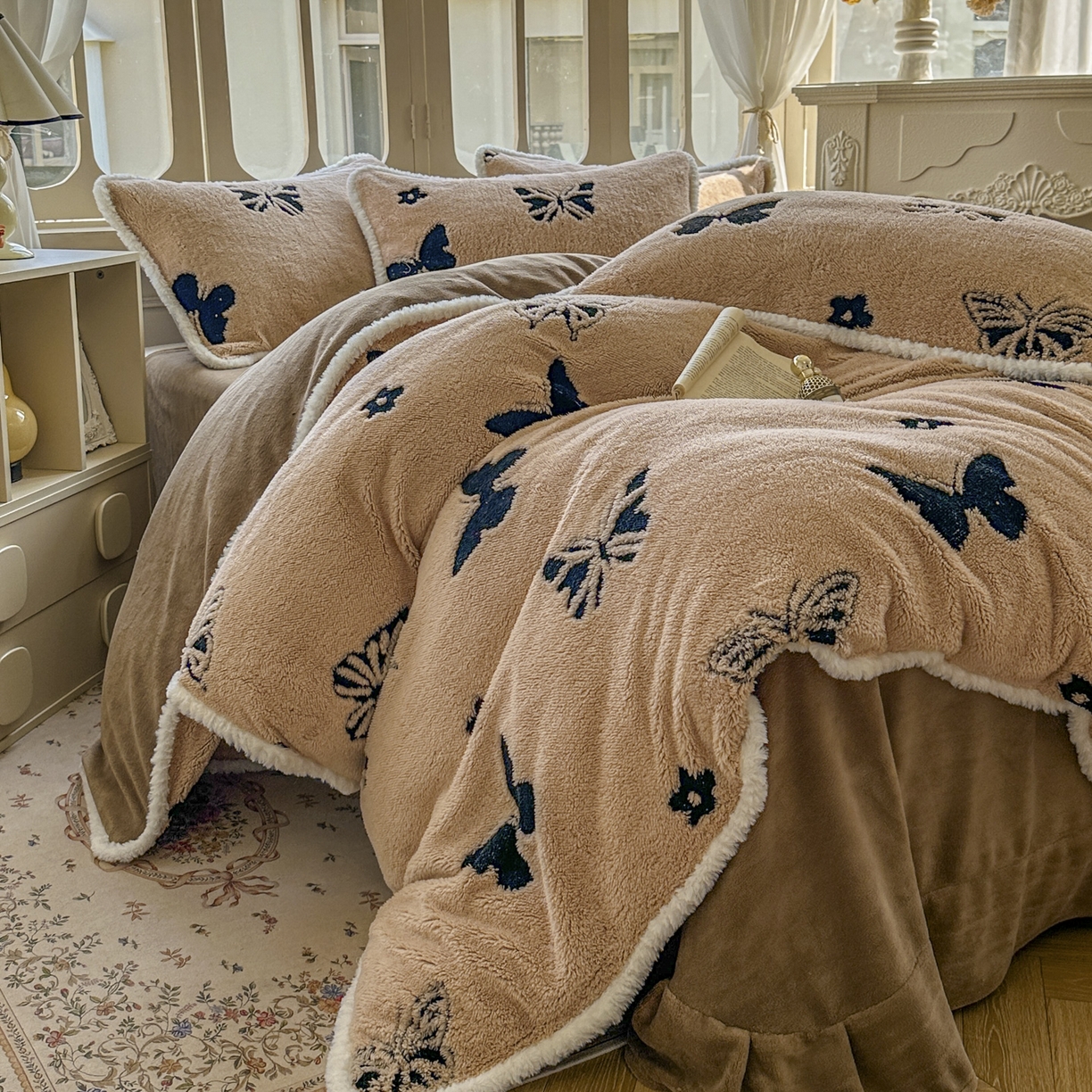 91家纺网 家纺一手货源 找家纺 新印象 2025新款阳离子绒牛奶绒保暖四件套 包边款阳离子绒-蝶季