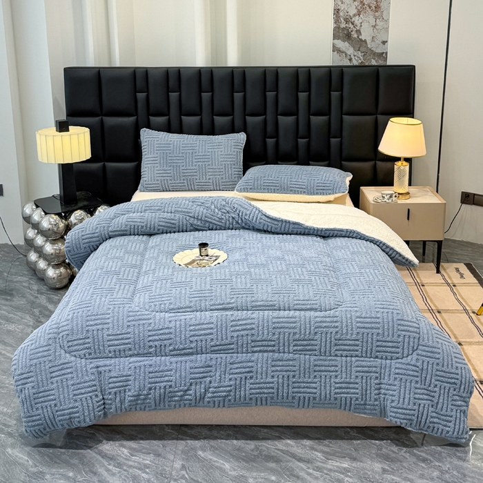 91家纺网 家纺一手货源 找家纺 蓝冰家纺 2025新款塔芙绒提花冬被被子被芯 雾曼蓝