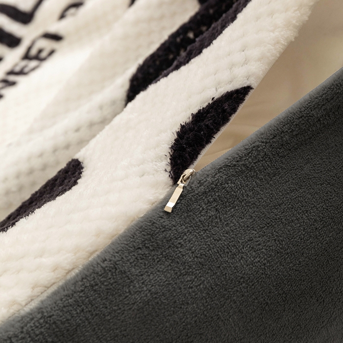 91家纺网 家纺一手货源 找家纺 倾慕家纺 2026新款立体菠萝格印花单枕套 牛奶咖啡