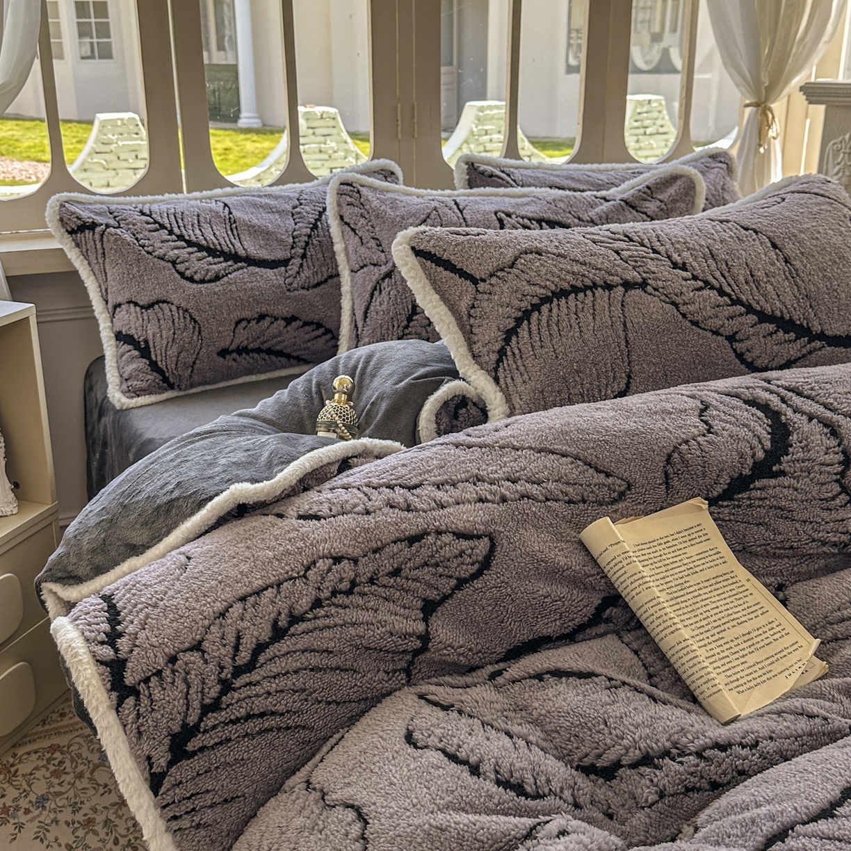 91家纺网 家纺一手货源 找家纺 新印象 2025新款阳离子绒牛奶绒保暖四件套 包边款阳离子绒-樊林深灰