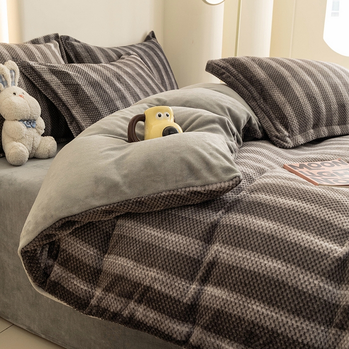 91家纺网 家纺一手货源 找家纺 倾慕家纺 2026新款立体菠萝格印花单枕套 个性灰