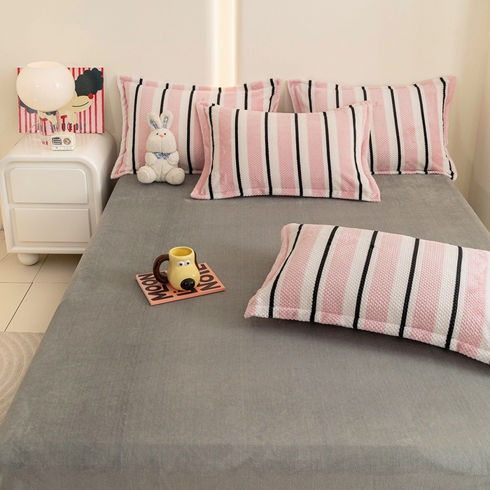 91家纺网 家纺一手货源 找家纺 倾慕家纺 2026新款立体菠萝格印花单枕套 挪威粉