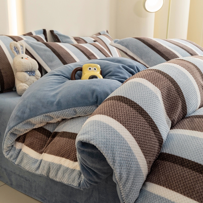 91家纺网 家纺一手货源 找家纺 倾慕家纺 2026新款立体菠萝格印花单枕套 自由蓝