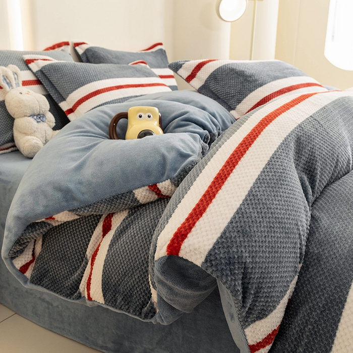 91家纺网 家纺一手货源 找家纺 倾慕家纺 2026新款立体菠萝格印花单枕套 英伦横条