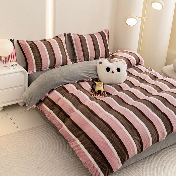 91家纺网 家纺一手货源 找家纺 倾慕家纺 2026新款立体菠萝格印花单枕套 自由粉