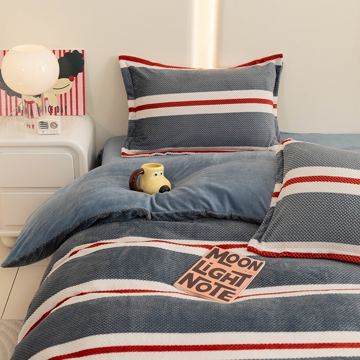 91家纺网 家纺一手货源 找家纺 倾慕家纺 2026新款立体菠萝格印花单枕套 英伦横条