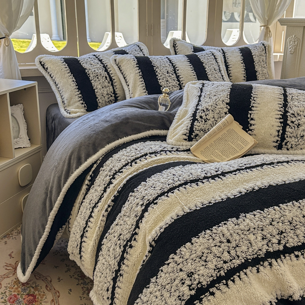 91家纺网 家纺一手货源 找家纺 新印象 2025新款阳离子绒牛奶绒保暖四件套 包边款阳离子绒-里维斯