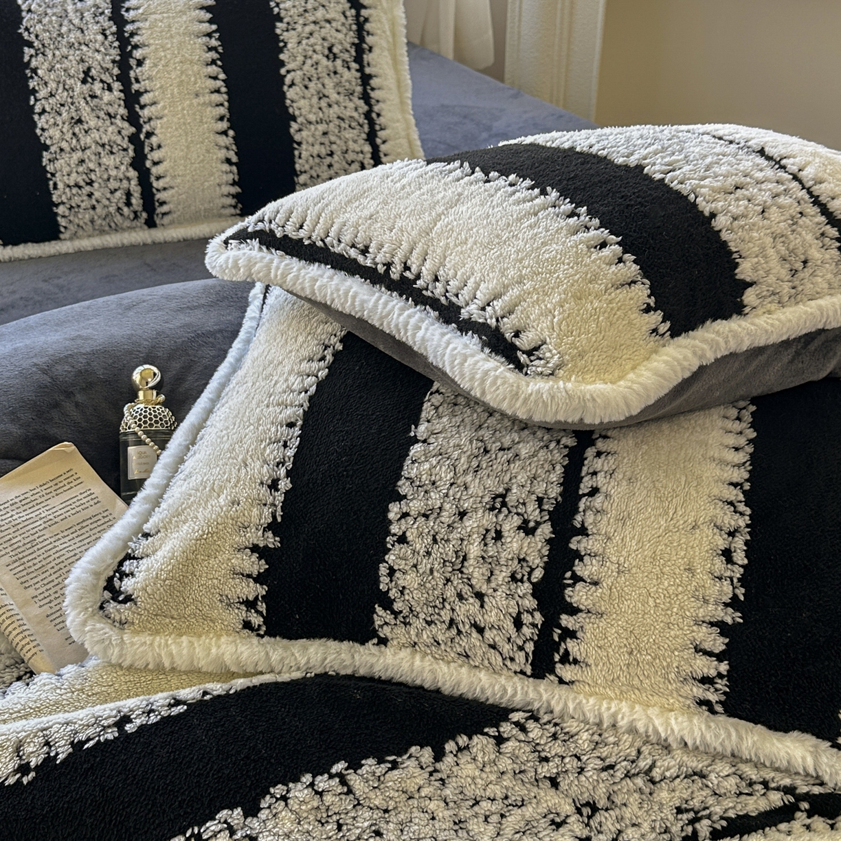 91家纺网 家纺一手货源 找家纺 新印象 2025新款阳离子绒牛奶绒保暖四件套 包边款阳离子绒-里维斯