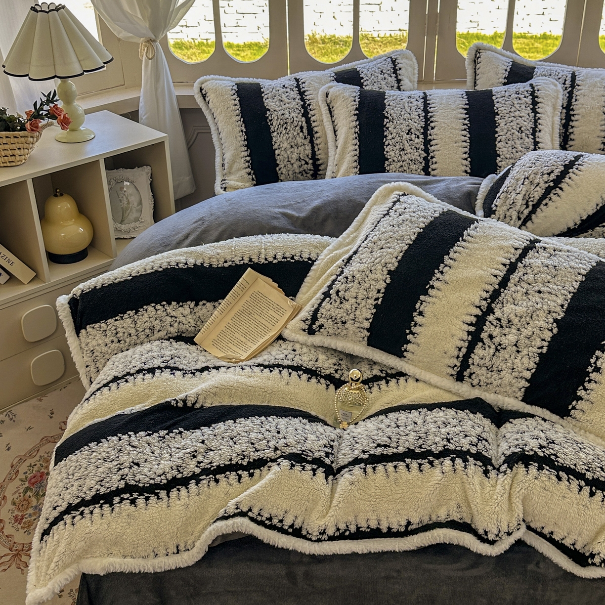 91家纺网 家纺一手货源 找家纺 新印象 2025新款阳离子绒牛奶绒保暖四件套 包边款阳离子绒-里维斯