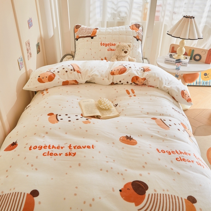 91家纺网 家纺一手货源 找家纺 雅萱家纺 2025新款牛奶绒学生床垫三件套 牛奶绒床垫三件套-滑板狗狗