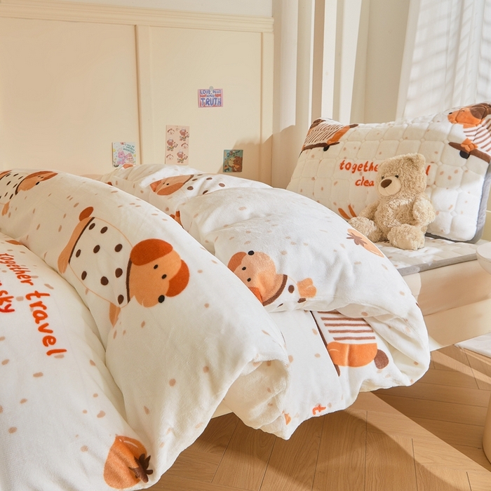 91家纺网 家纺一手货源 找家纺 雅萱家纺 2025新款牛奶绒学生床垫三件套 牛奶绒床垫三件套-滑板狗狗