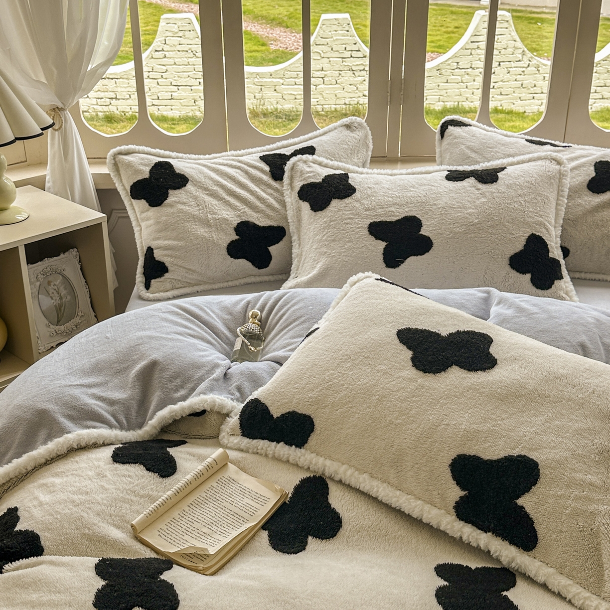 91家纺网 家纺一手货源 找家纺 新印象 2025新款阳离子绒牛奶绒保暖四件套 包边款阳离子绒-琳蝶