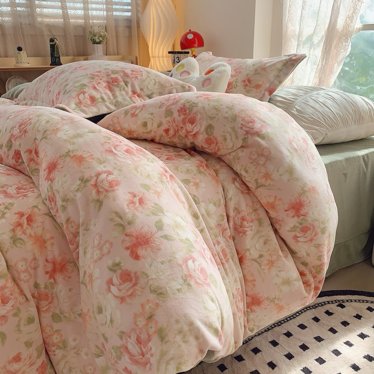 奈萝家纺 2025新款加厚小清新印花牛奶绒三件套四件套 花舞轻盈