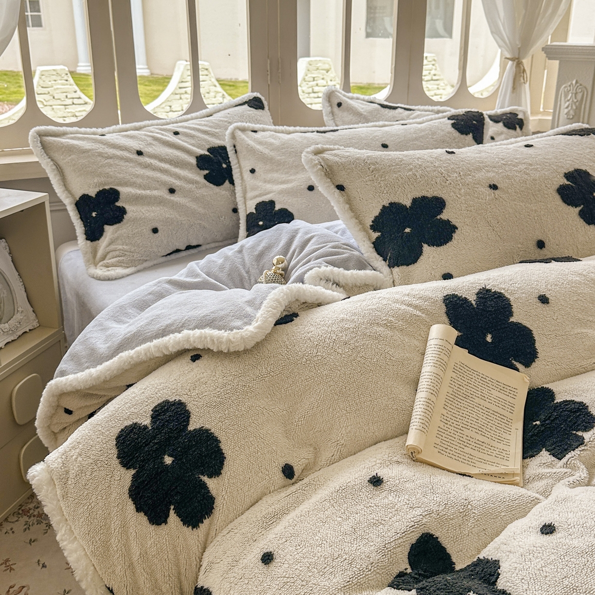 91家纺网 家纺一手货源 找家纺 新印象 2025新款阳离子绒牛奶绒保暖四件套 包边款阳离子绒-慕朵