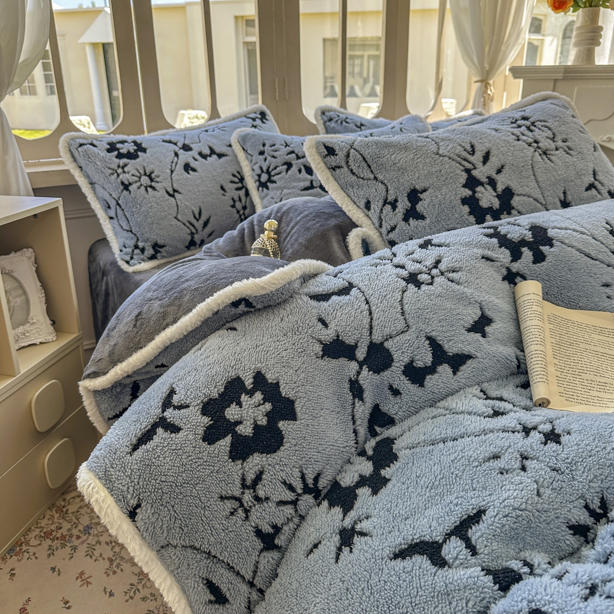 91家纺网 家纺一手货源 找家纺 新印象 2025新款阳离子绒牛奶绒保暖四件套 包边款阳离子绒-缇娜