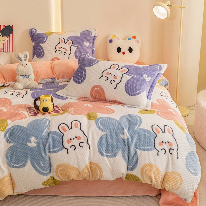 91家纺网 家纺一手货源 找家纺 倾慕家纺 2026新款立体菠萝格印花单枕套 七彩小兔