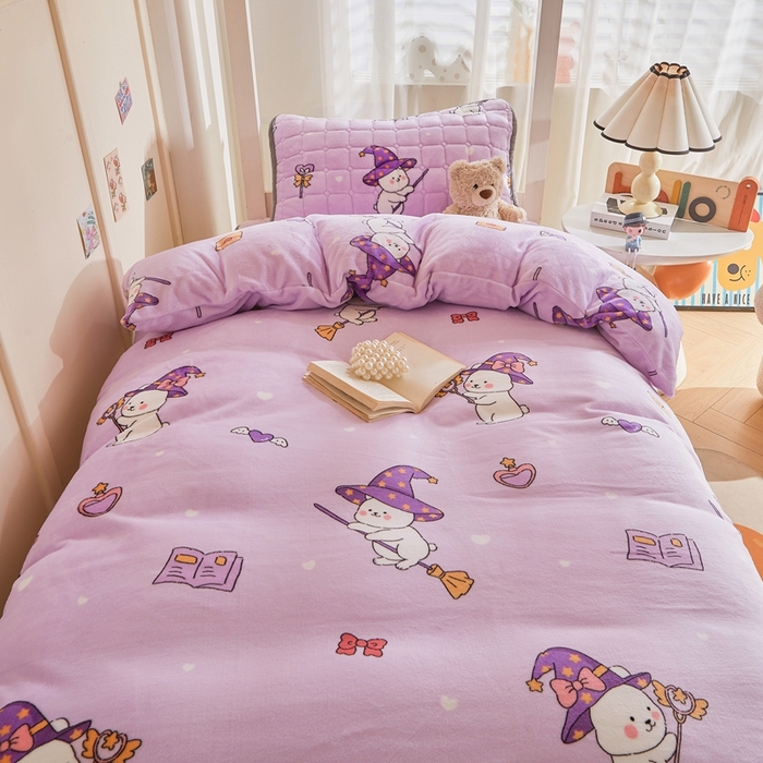 91家纺网 家纺一手货源 找家纺 雅萱家纺 2025新款牛奶绒学生床垫三件套 牛奶绒床垫三件套-魔法小兔