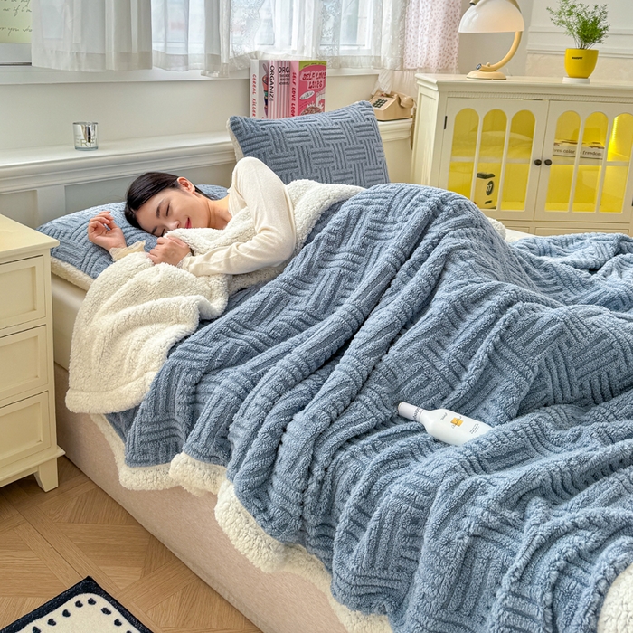 91家纺网 家纺一手货源 找家纺 蓝冰家纺 2025新款塔芙绒提花毛毯 蓝灰色