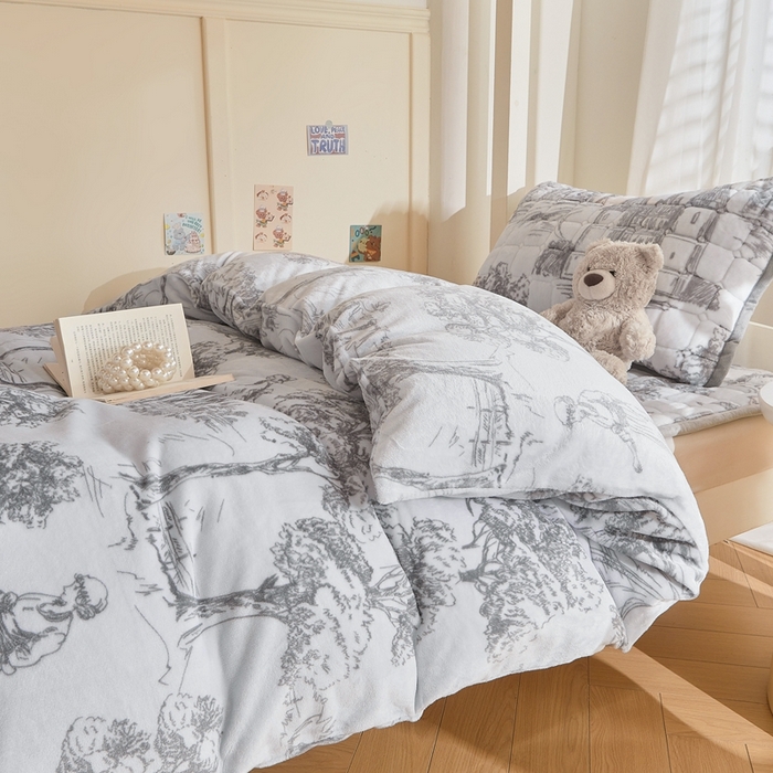 91家纺网 家纺一手货源 找家纺 雅萱家纺 2025新款牛奶绒学生床垫三件套 牛奶绒床垫三件套-水墨城堡灰
