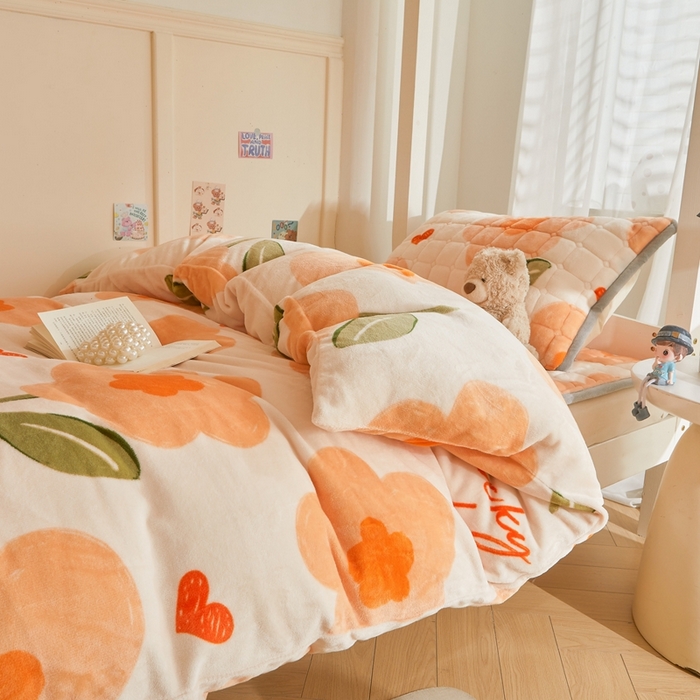 91家纺网 家纺一手货源 找家纺 雅萱家纺 2025新款牛奶绒学生床垫三件套 牛奶绒床垫三件套-萱花