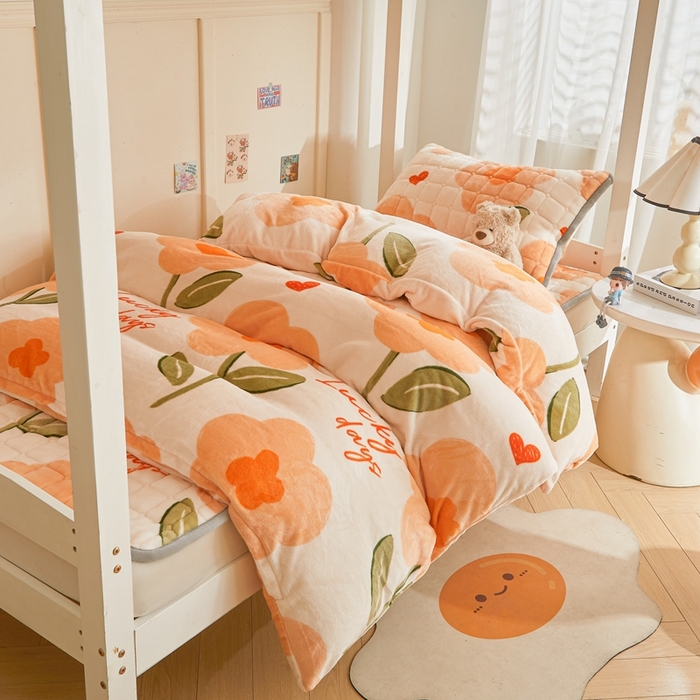 91家纺网 家纺一手货源 找家纺 雅萱家纺 2025新款牛奶绒学生床垫三件套 牛奶绒床垫三件套-萱花