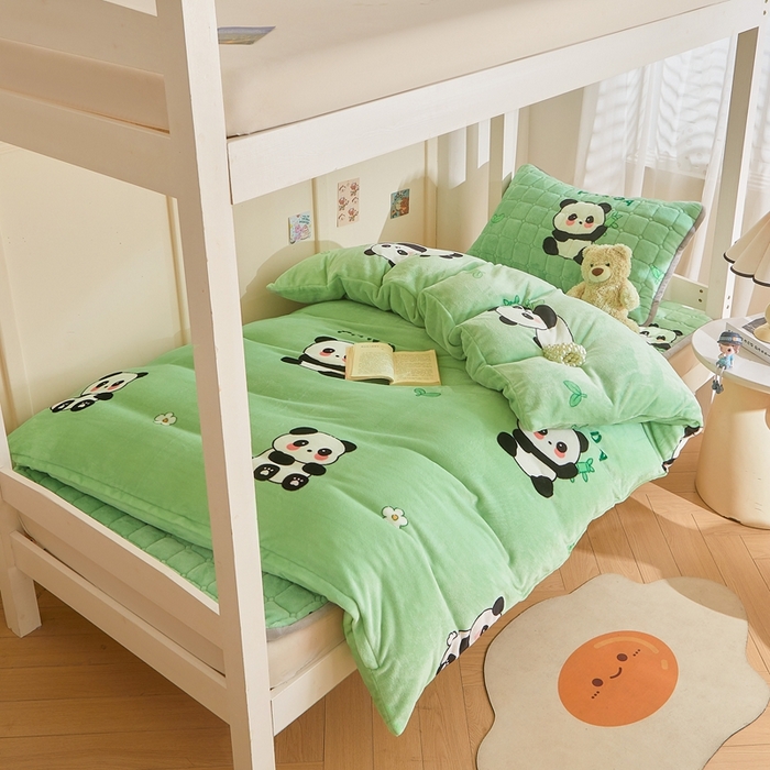 91家纺网 家纺一手货源 找家纺 雅萱家纺 2025新款牛奶绒学生床垫三件套 牛奶绒床垫三件套-竹叶熊猫