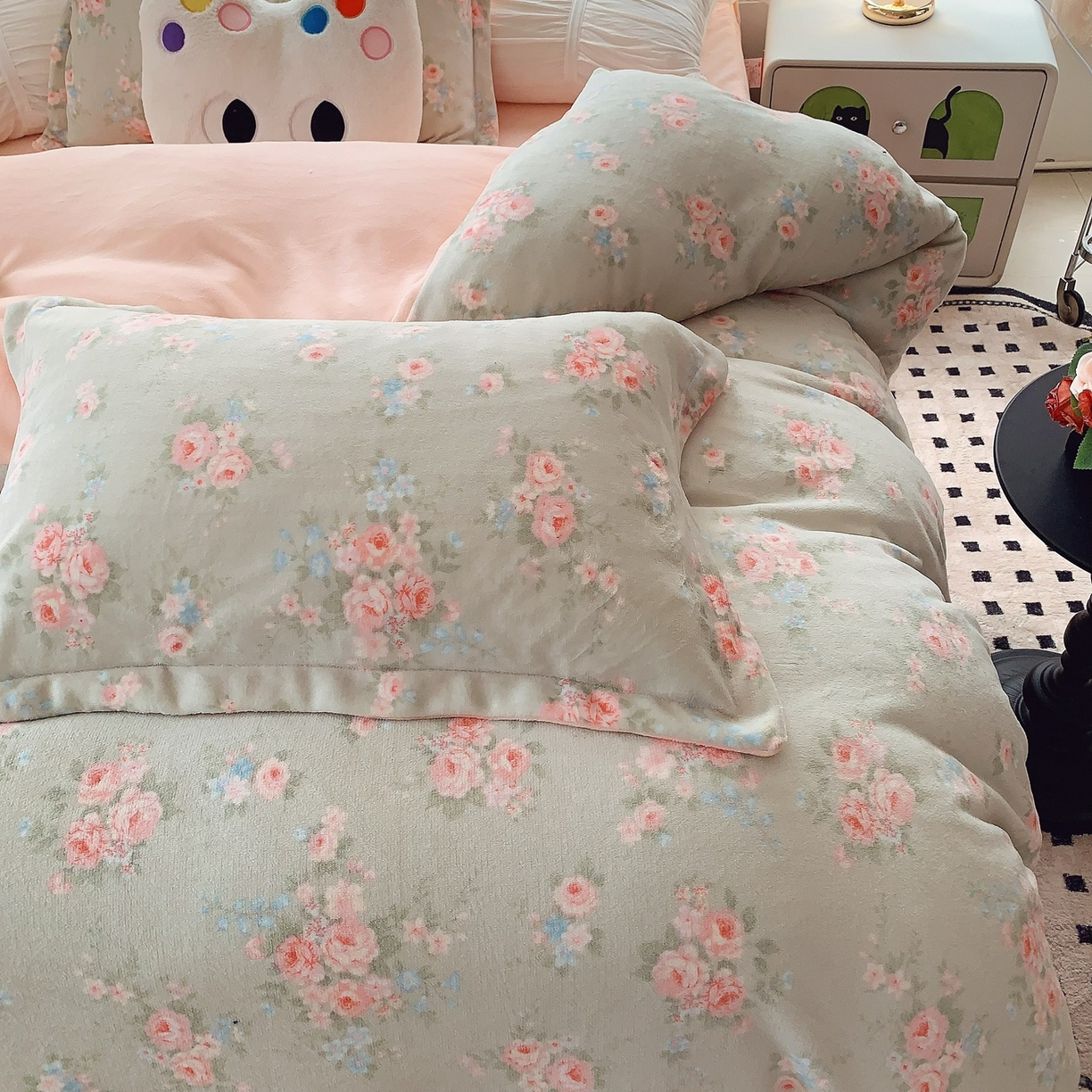 91家纺网 家纺一手货源 找家纺 奈萝家纺 2025新款加厚小清新印花牛奶绒三件套四件套 茉莉