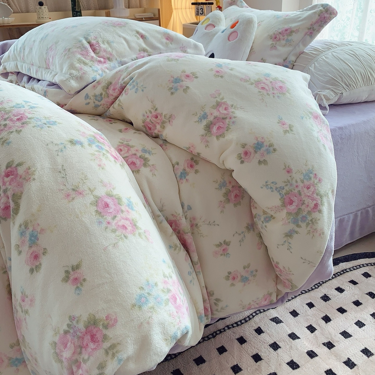 91家纺网 家纺一手货源 找家纺 奈萝家纺 2025新款加厚小清新印花牛奶绒三件套四件套 沐熙花