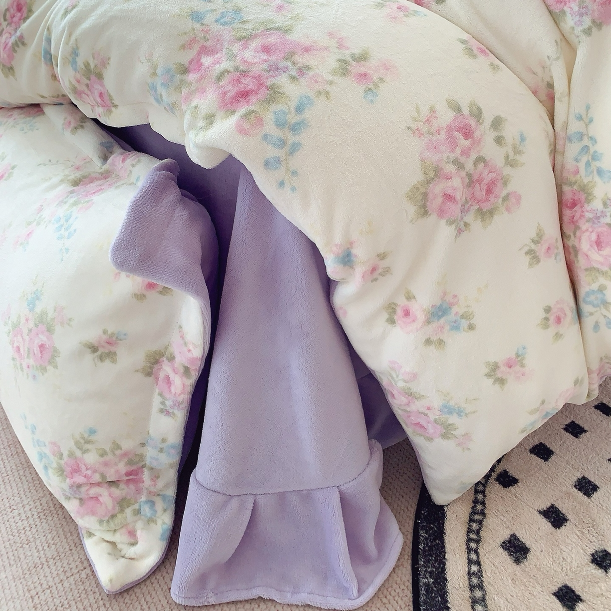 91家纺网 家纺一手货源 找家纺 奈萝家纺 2025新款加厚小清新印花牛奶绒三件套四件套 沐熙花