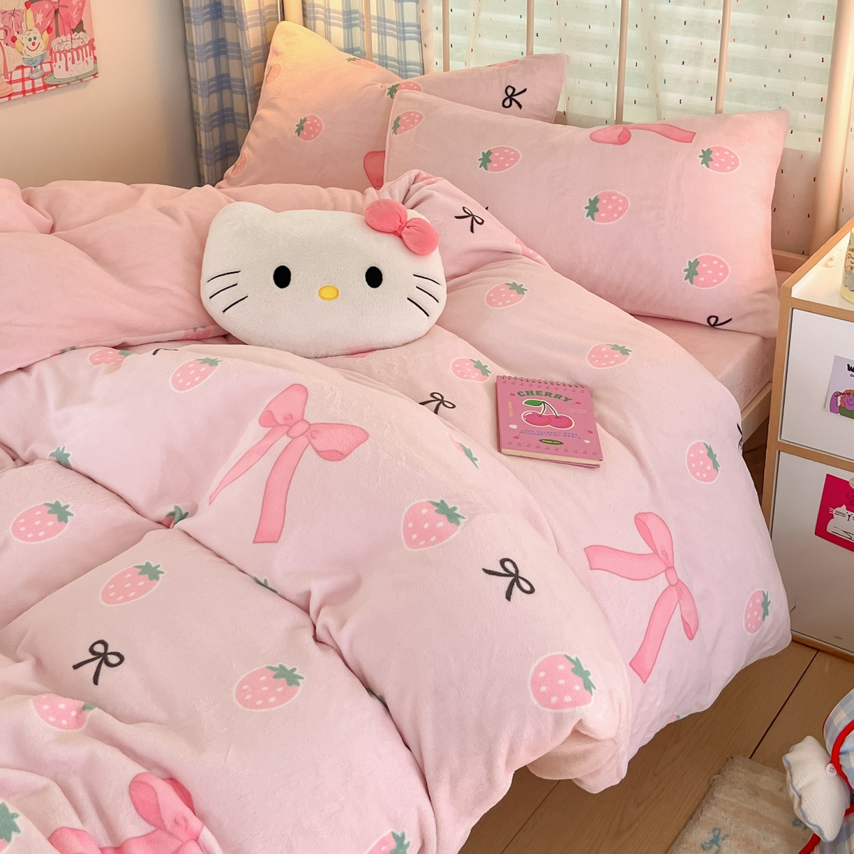 91家纺网 家纺一手货源 找家纺 （总）梦洋家纺 2025新款软fufu加厚保暖可爱系牛奶绒宿舍床套件系列